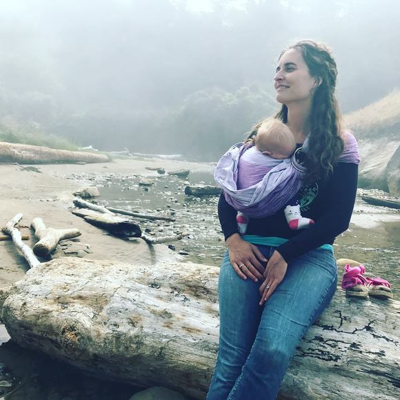 Meet your Posher, Courtney - Picture 1 of 1